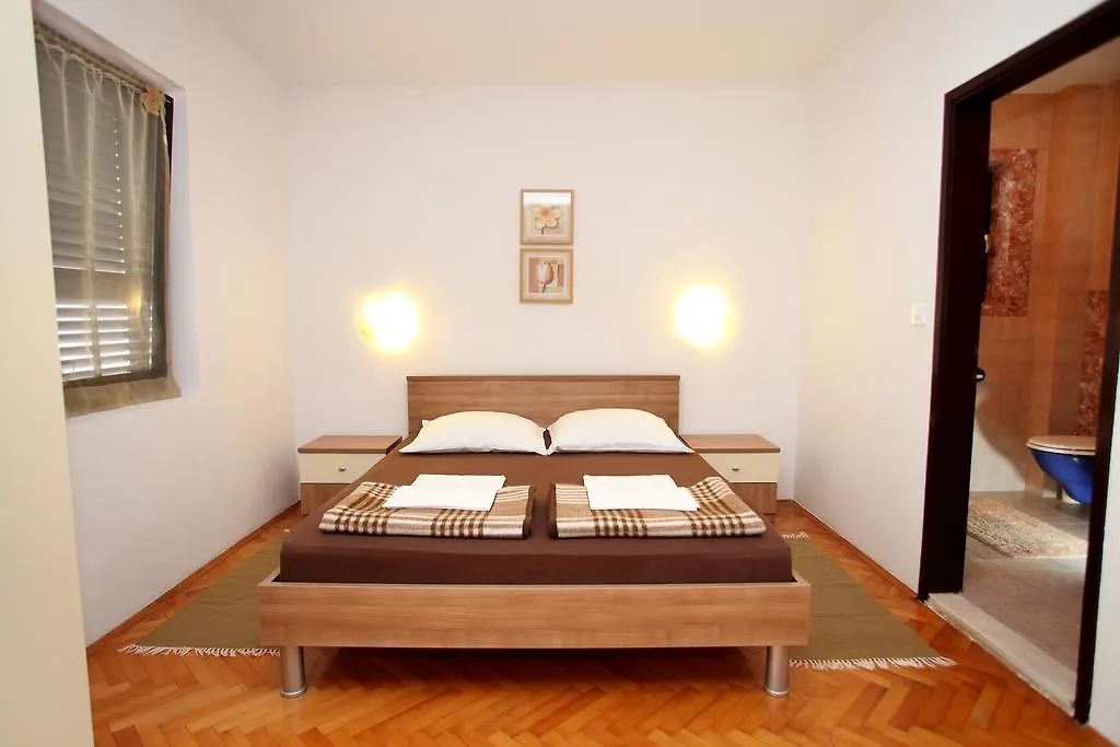 Apartments Victoria Traù